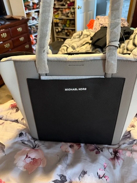 Michael Kors Two-Tone Tote — Black & Light Gray - Picture 4 of 7